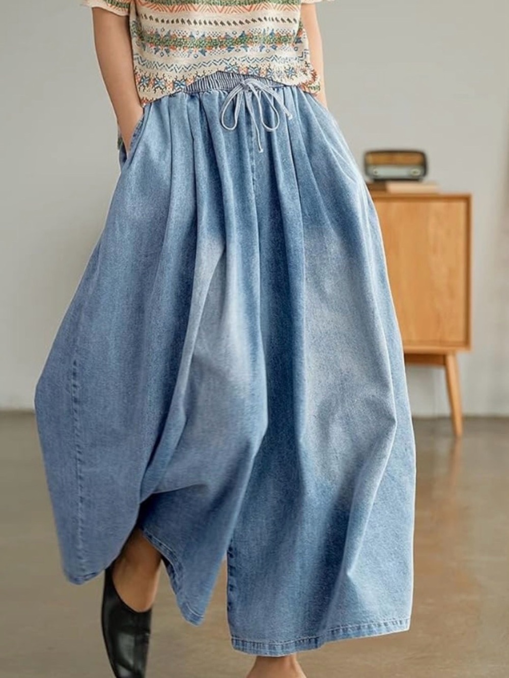 Blue Denim wide leg capri pants